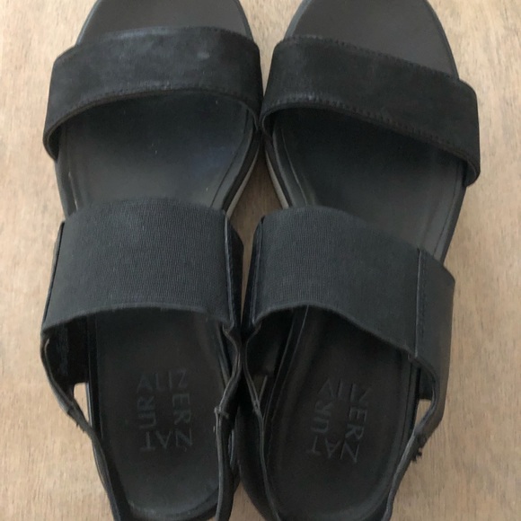 Naturalizer Size 8 Black Platform Sandals - Picture 2 of 3